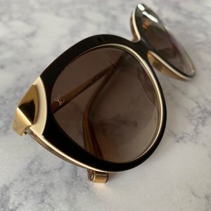 Louis Vuitton Acetate Oversized Sunglasses Z0620W